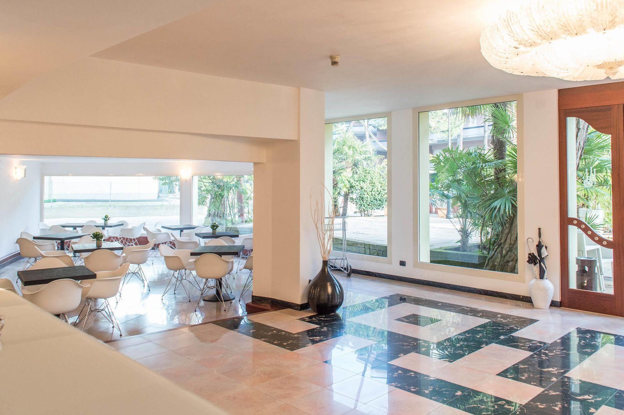 Luxor Hotel 4*