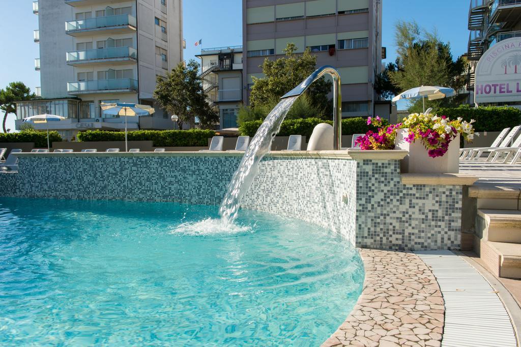 Hotel Luxor, Piscina Di 900mq A 150m Milano Marittima