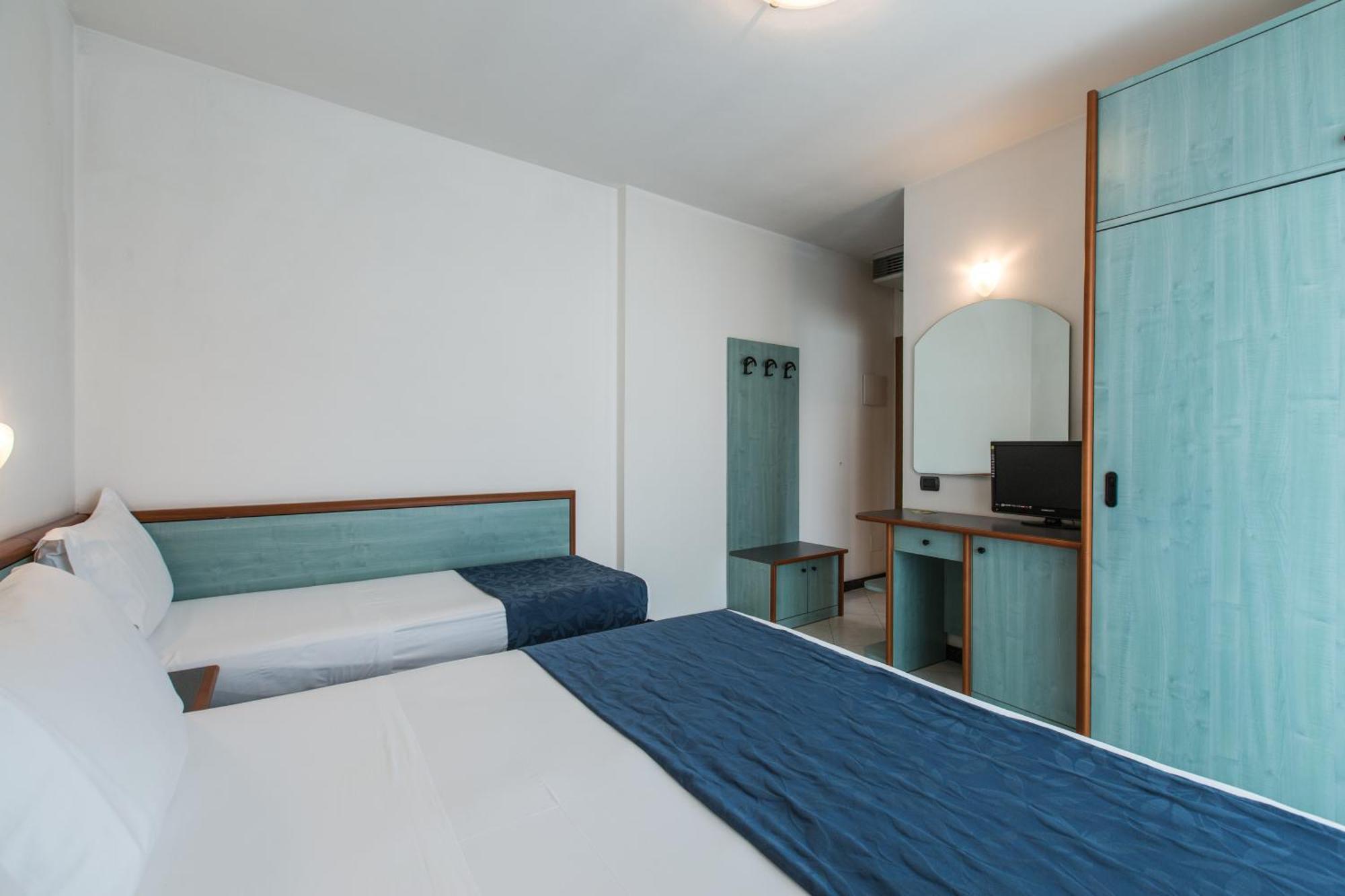 Hotel Luxor 4*