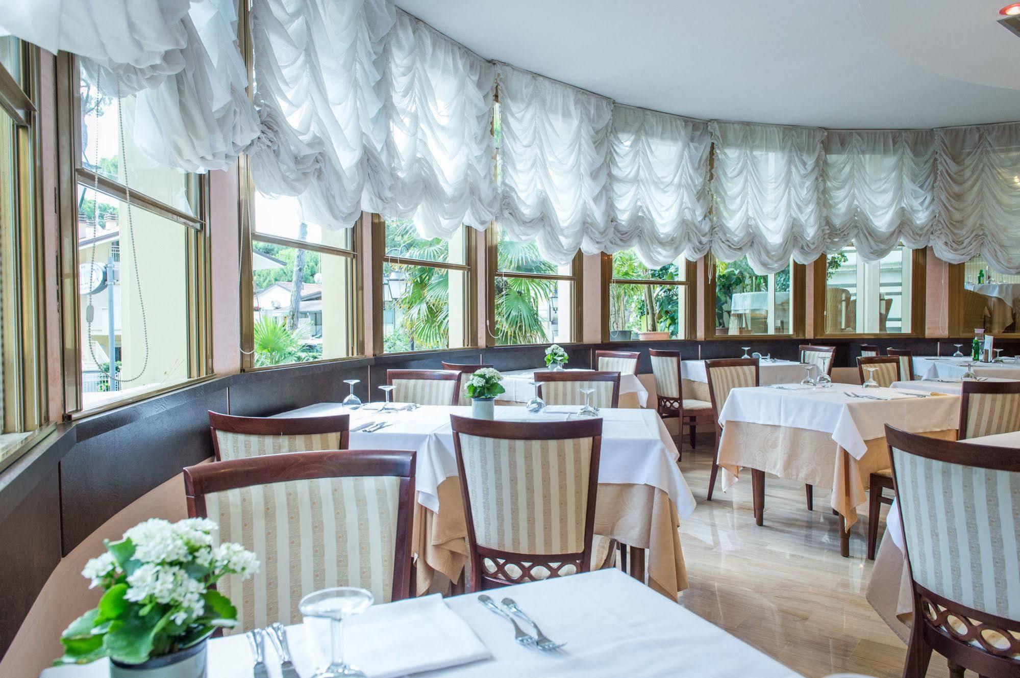 Hotel Luxor Milano Marittima